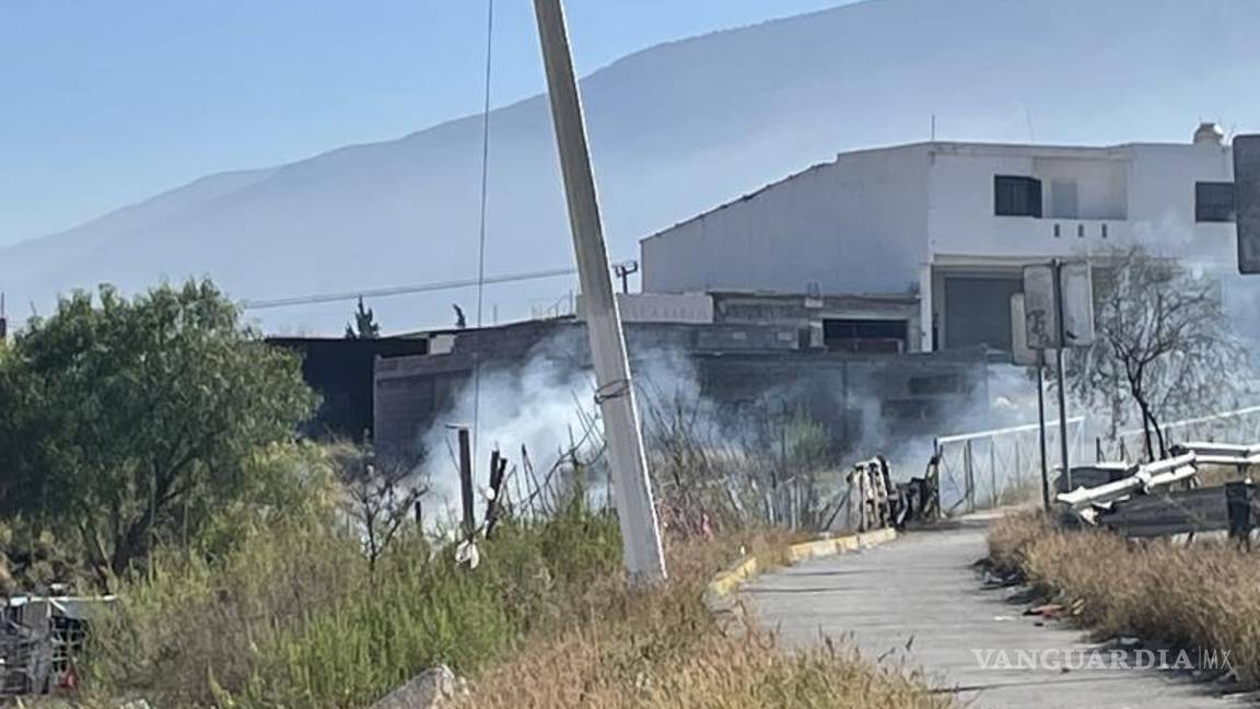 $!Investigadores examinarón el lugar donde se originó el incendio, señalando un cuarto con un colchón como el punto de inicio probable.