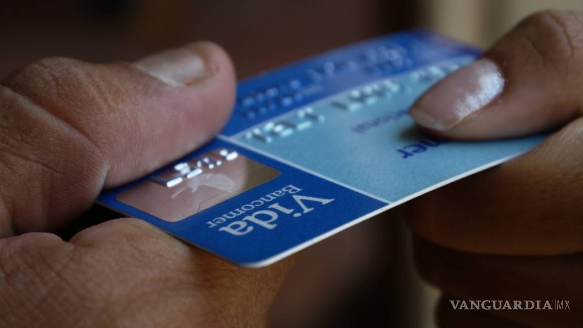 Errores que cometes al usar tarjetas de crédito que hacen que tu banco gane más