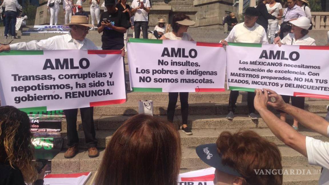 Marchan 'fifís' en estados de México contra gobierno de AMLO