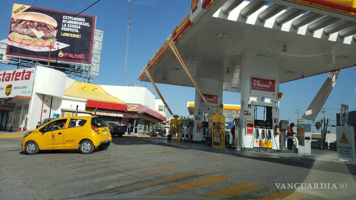 Continúa en Torreón el desabasto de gasolina; dicen es por compras de pánico