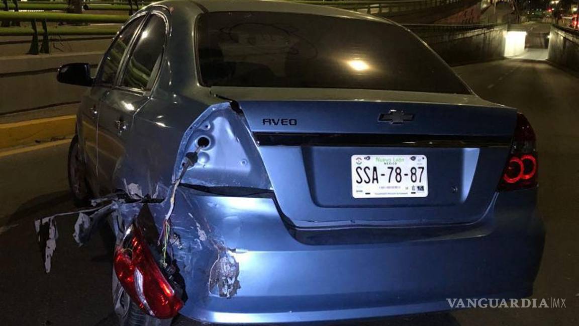 $!El Chevrolet Aveo redujo la velocidad antes de ser impactado por otro vehículo Aveo.