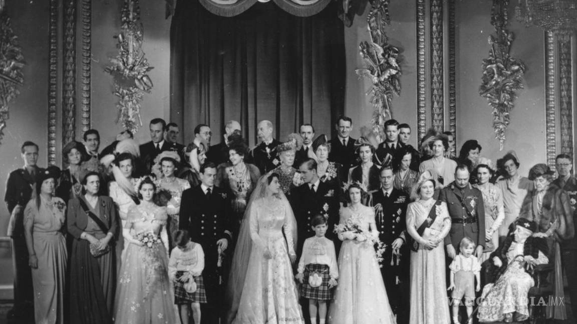 $!¡Un año más! La Reina Isabel II y Felipe de Edimburgo celebran 73 años de matrimonio
