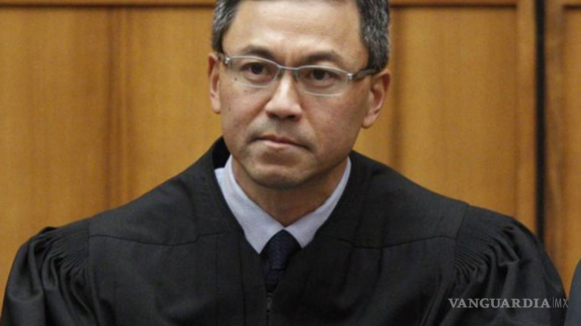 Juez en Hawai extiende bloqueo a veto migratorio de Donald Trump