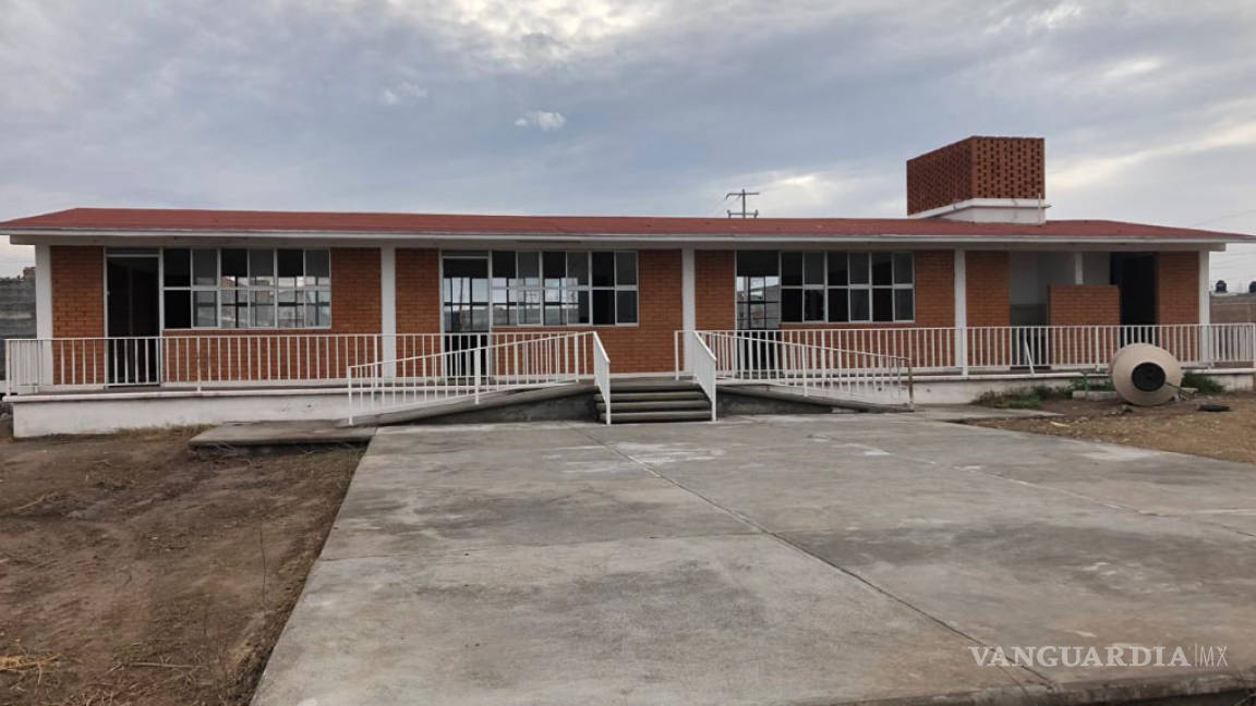 Vandalizan escuela abandonada en Saltillo y se vuelve nido de pandillas