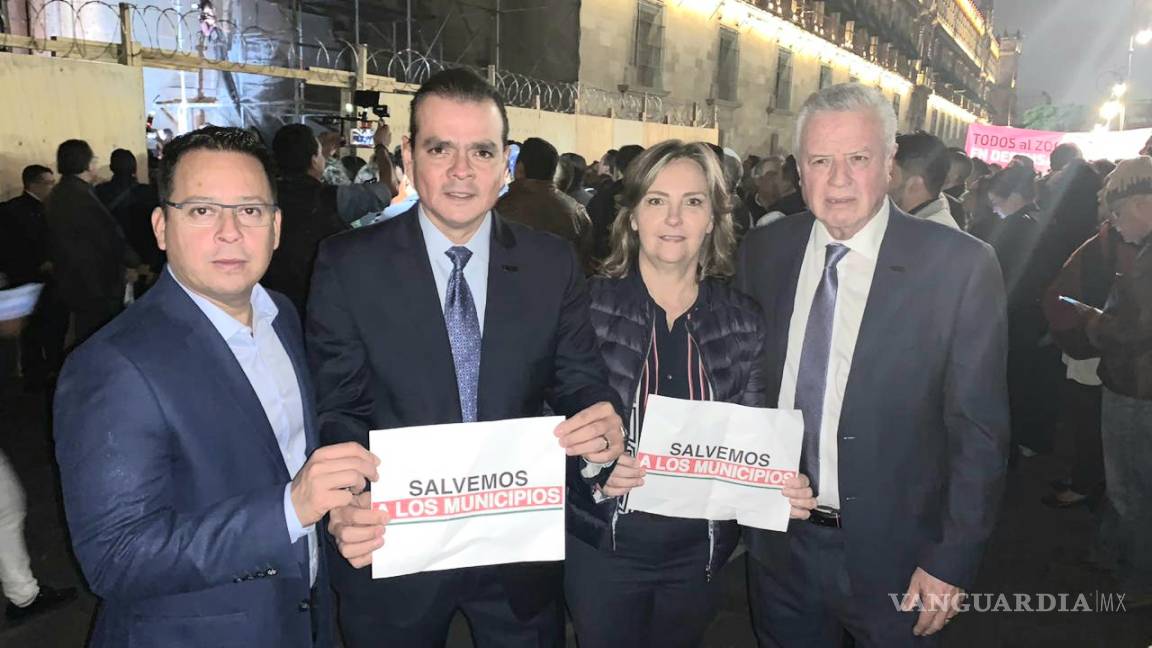Participa Jorge Zermeño en la manifestación de alcaldes en Palacio Nacional
