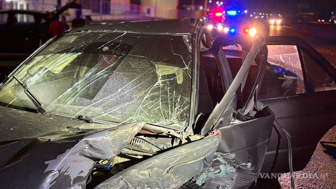 $!El presunto responsable huyó del lugar a pie, dejando su automóvil abandonado.