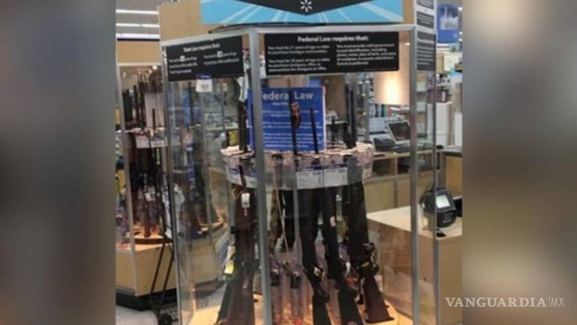 Walmart se disculpa... anunciaron armas con cartel de regreso a clases