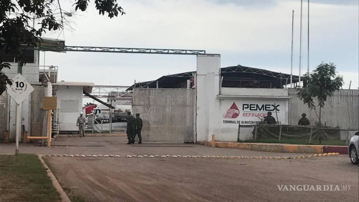 $!Resguardan Ejército y Marina instalaciones de Pemex