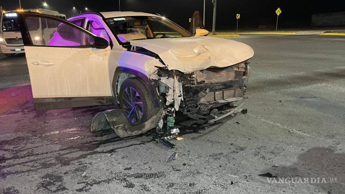 $!Los daños materiales fueron significativos en ambos vehículos tras el choque.