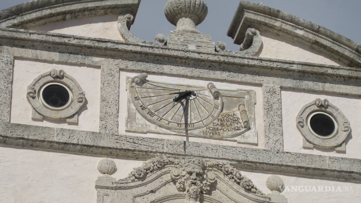 $!100 años cambiando la hora