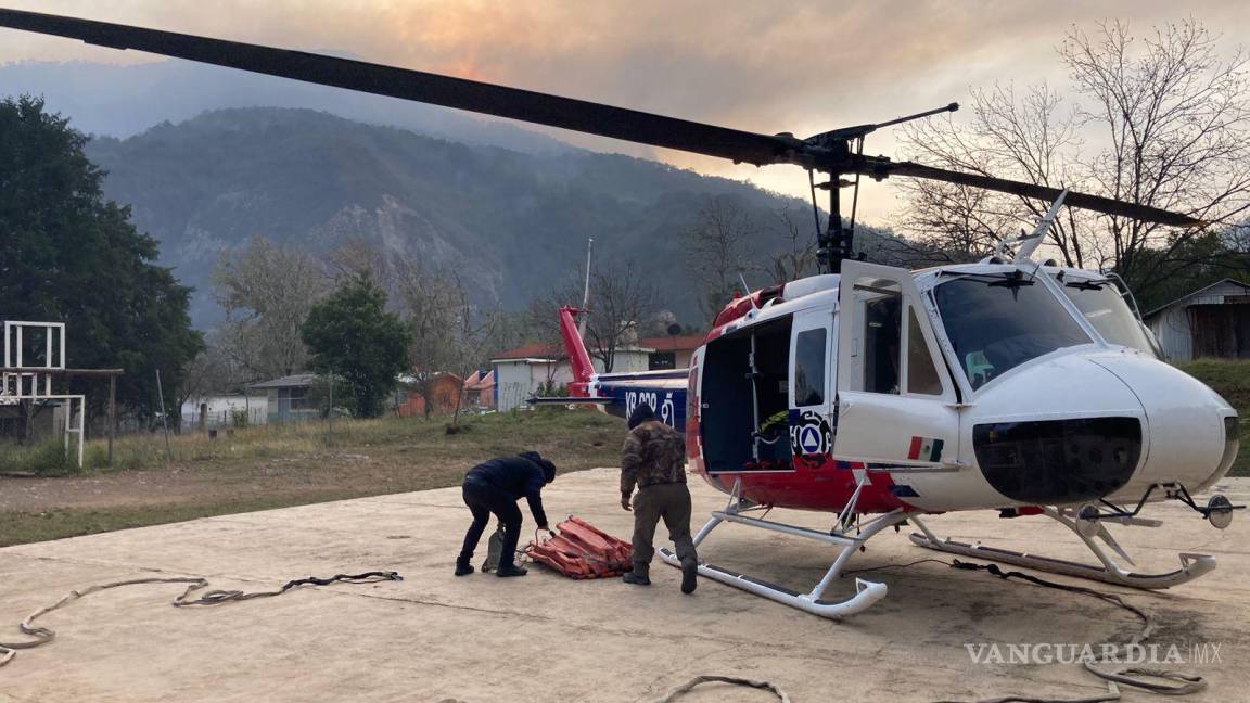 Combaten 130 elementos incendio forestal en la sierra de Iturbide, en Nuevo León