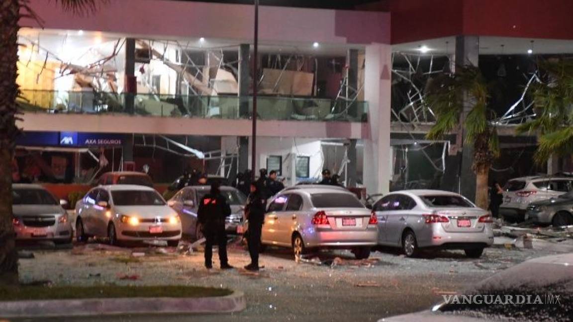 Pánico en Culiacán por explosión en plaza comercial