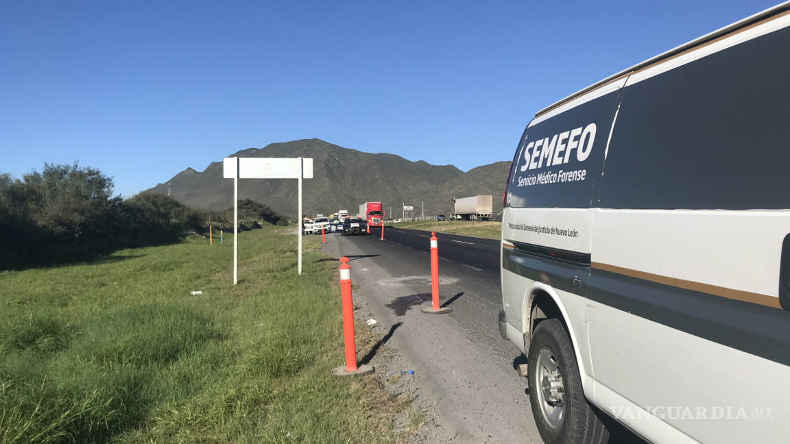 Mata tráiler a indigente en la carretera Saltillo-Monterrey