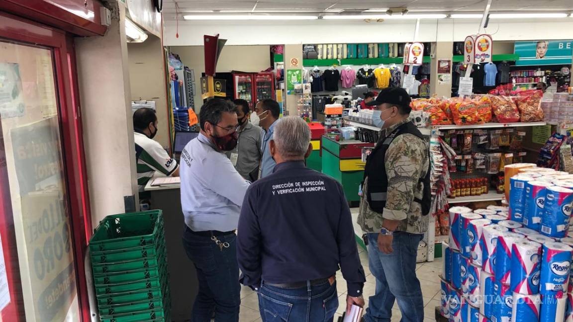 Clausuran en Torreón tienda Waldos y sucursal de Las Alitas por incumplir medidas sanitarias contra COVID-19