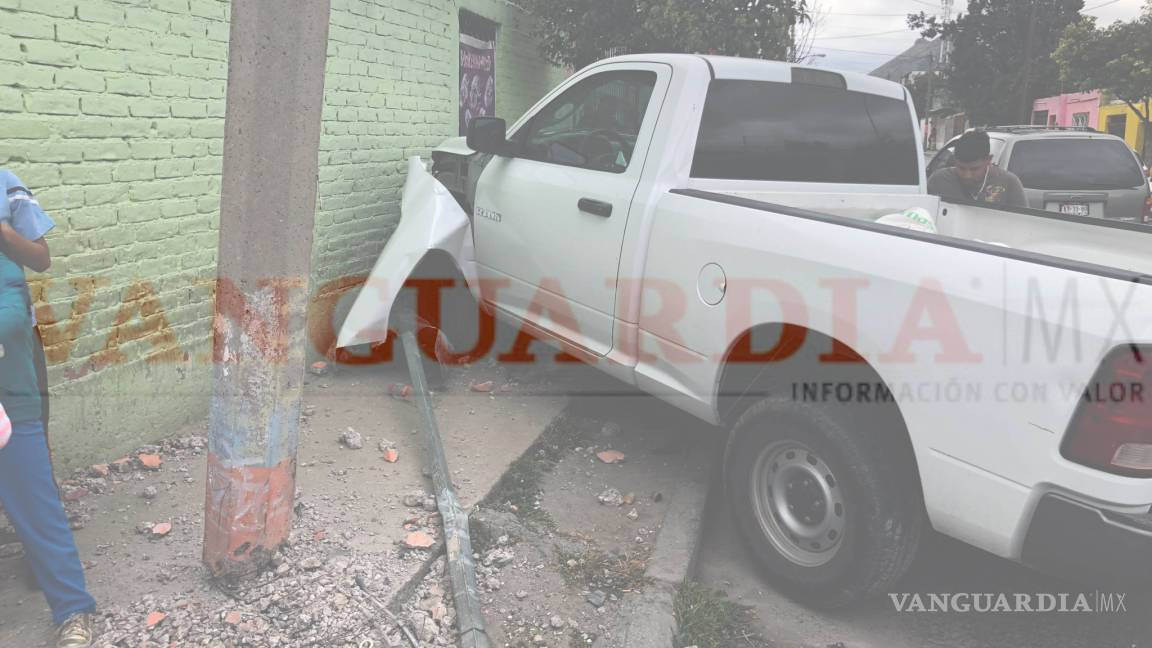 Elementos de la Fiscalía General de Justicia de Coahuila causan aparatoso accidente