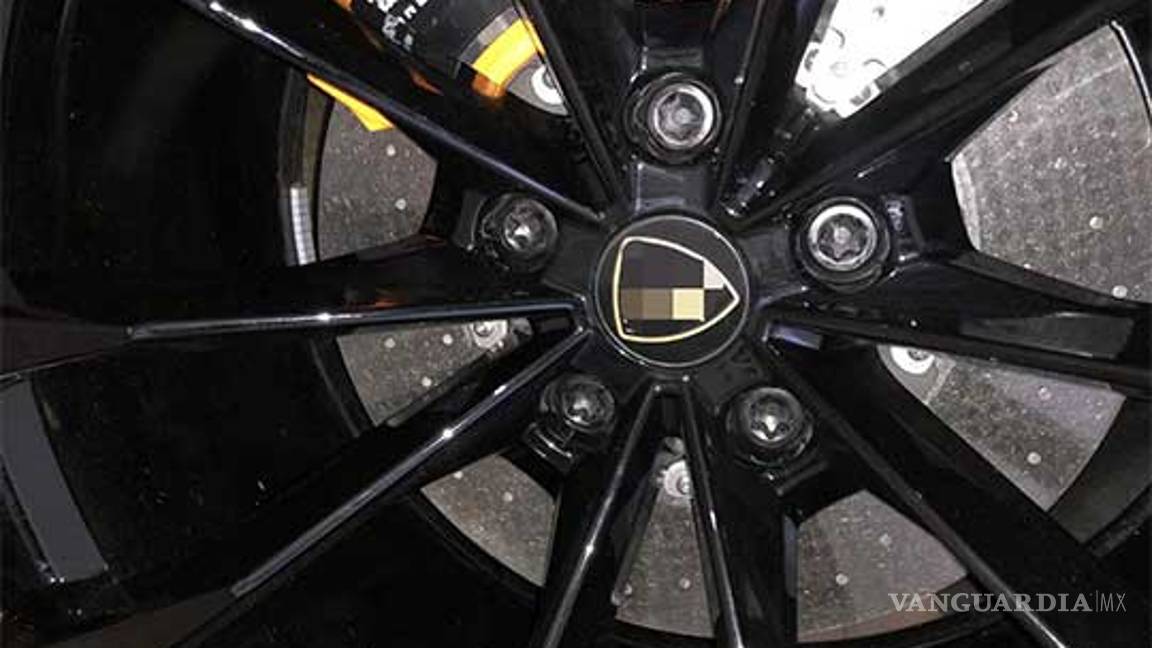 $!FGR decomisa Lamborghinis, Ferraris y McLarens a hackers en León, Guanajuato