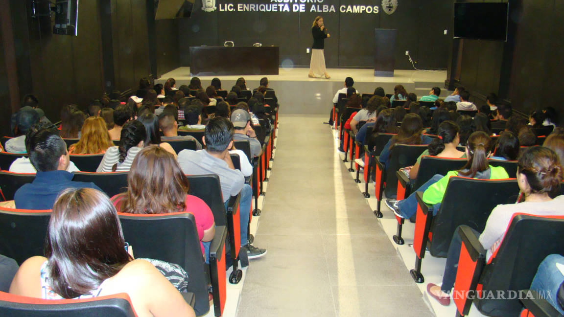 Facultad de Ciencias de la Administración de la UAdeC inaugura Expo Emprendedora 2016