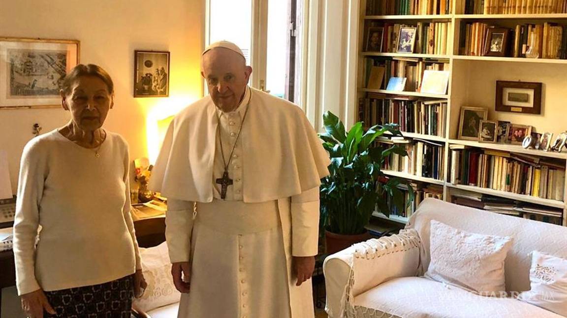 $!Superviviente del Holocausto recibe la visita en su casa del Papa Francisco