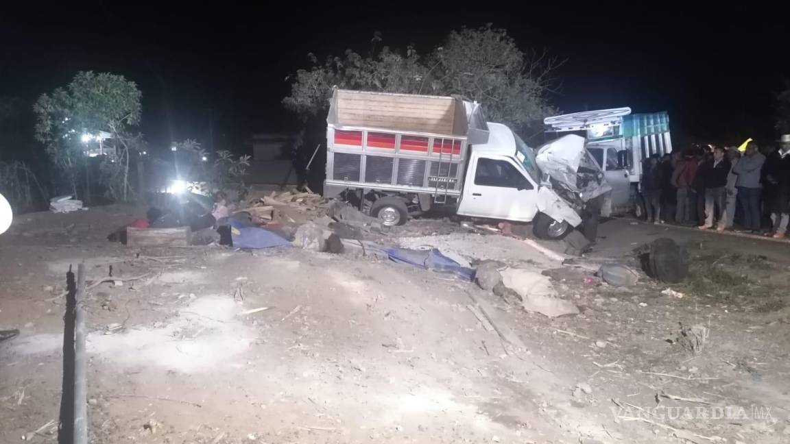 Vuelca camión en Chiapas en el que viajaban migrantes : mueren 4; hay más de 20 heridos (Video)