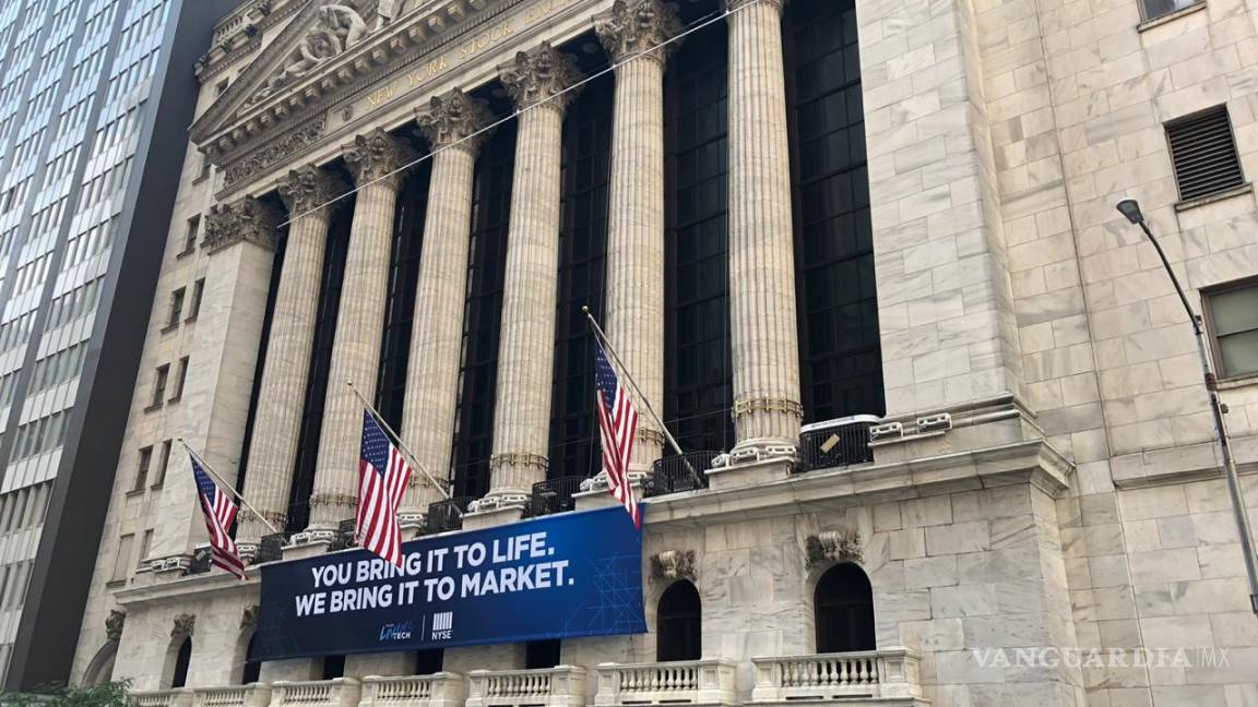 Wall Street abre en rojo y Dow Jones cae 2.9% por miedo a desaceleración económica