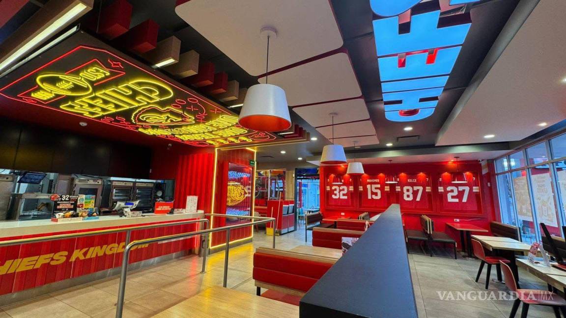 ¡De los Chiefs! KFC México ‘inaugura’ en Puebla y Monterrey sucursales con temática de Kansas City