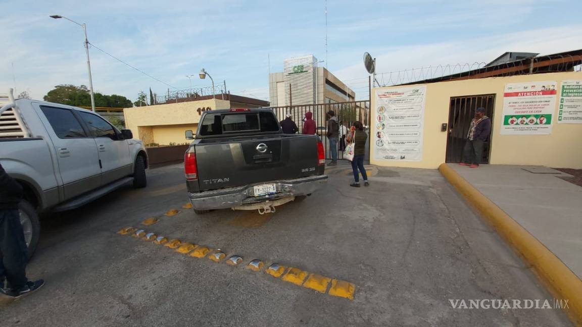 Productores de Jiménez, Chihuahua, toman instalaciones de la CFE en Gómez Palacio