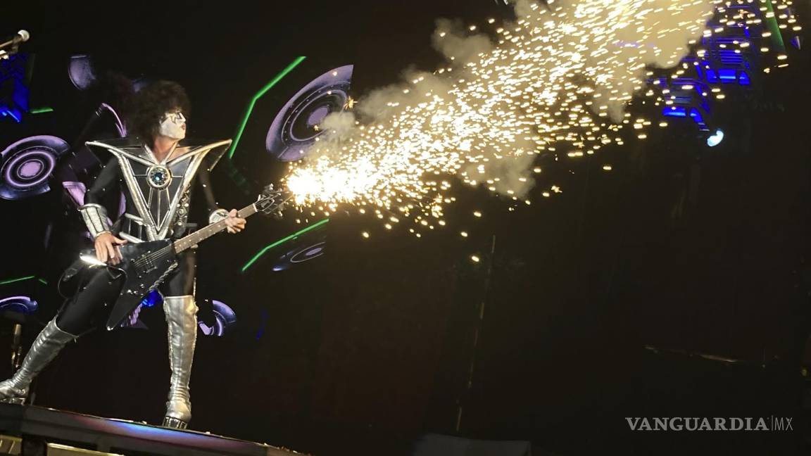 $!Tommy Thayer de KISS se presenta en el casino Hard Rock en Atlantic City, Nueva Jersey, el 21 de agosto de 2021 como parte de su gira End Of The Road.