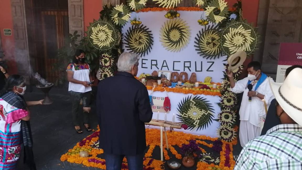 AMLO inaugura 'megaofrenda' en honor a mexicanos víctimas del COVID-19