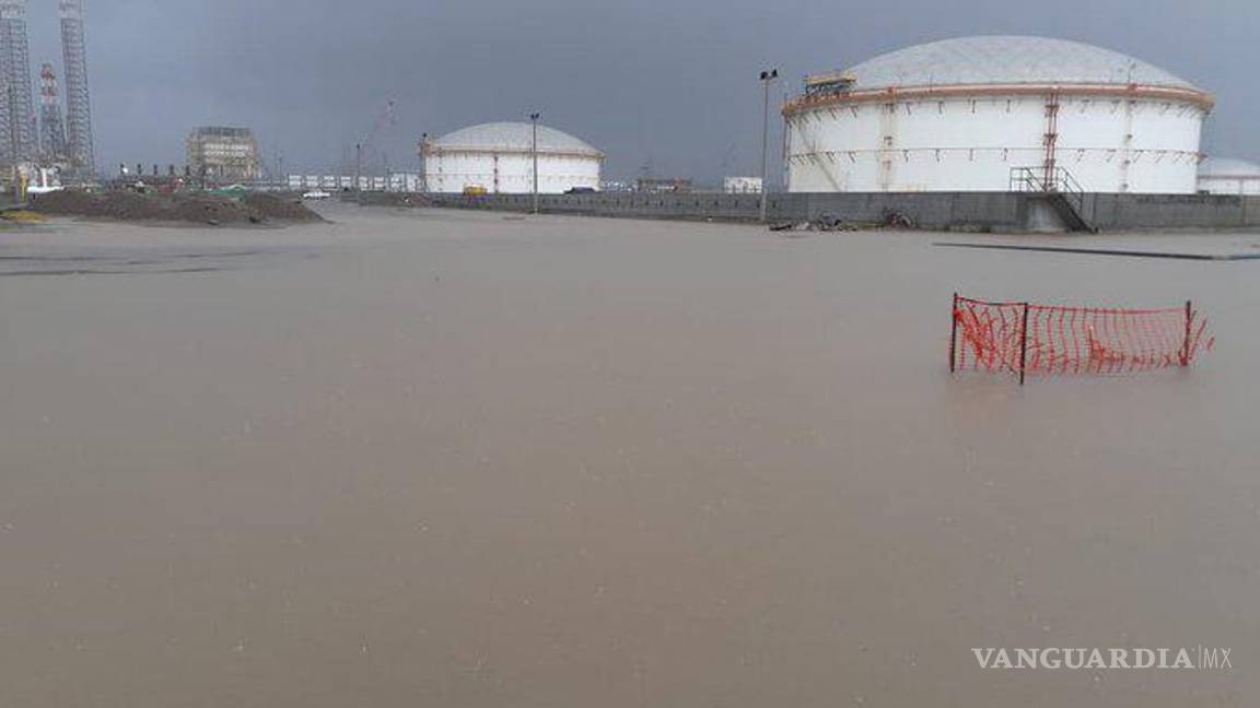 $!Paraíso, en Tabasco, bajo el agua; culpan a refinería Dos Bocas por inundación