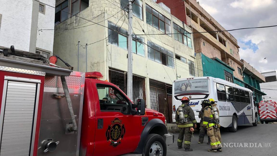 Conato de incendio en imprenta moviliza a cuerpos de rescate en Saltillo