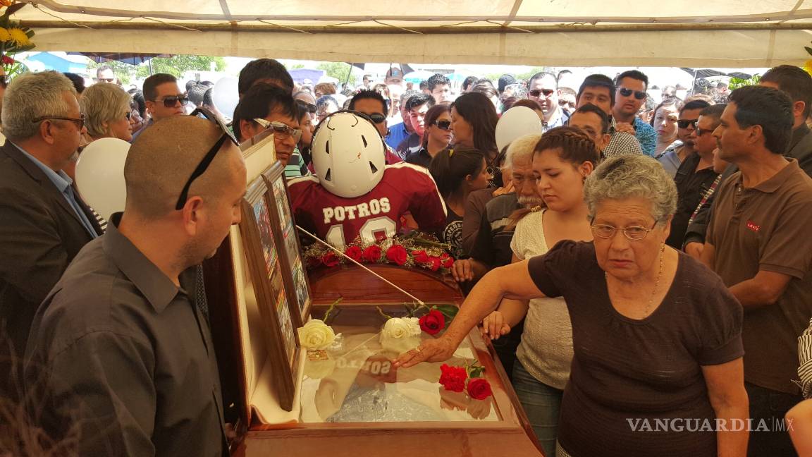 $!Sepultan a hijo del alcalde de Frontera