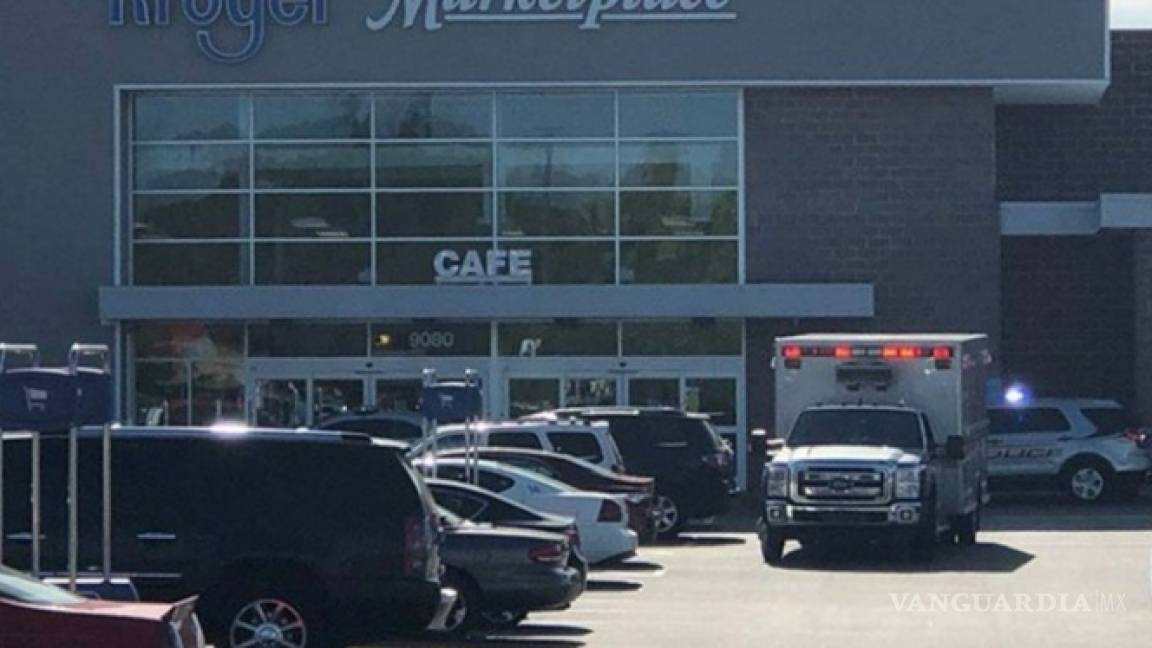 Al menos 2 muertos en tiroteo dentro de supermercado en Estados Unidos; hay varios heridos