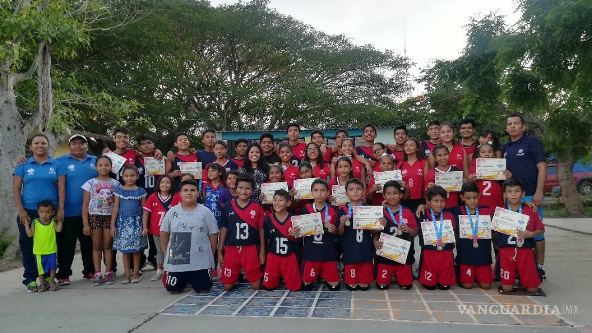 Niños zapotecas ganan campeonato nacional de voleibol