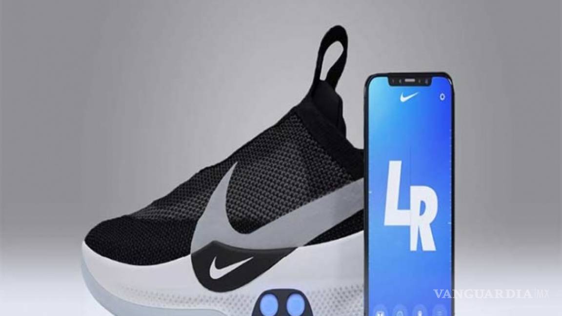 Nike novedosos tenis estilo 'Volver al Futuro'