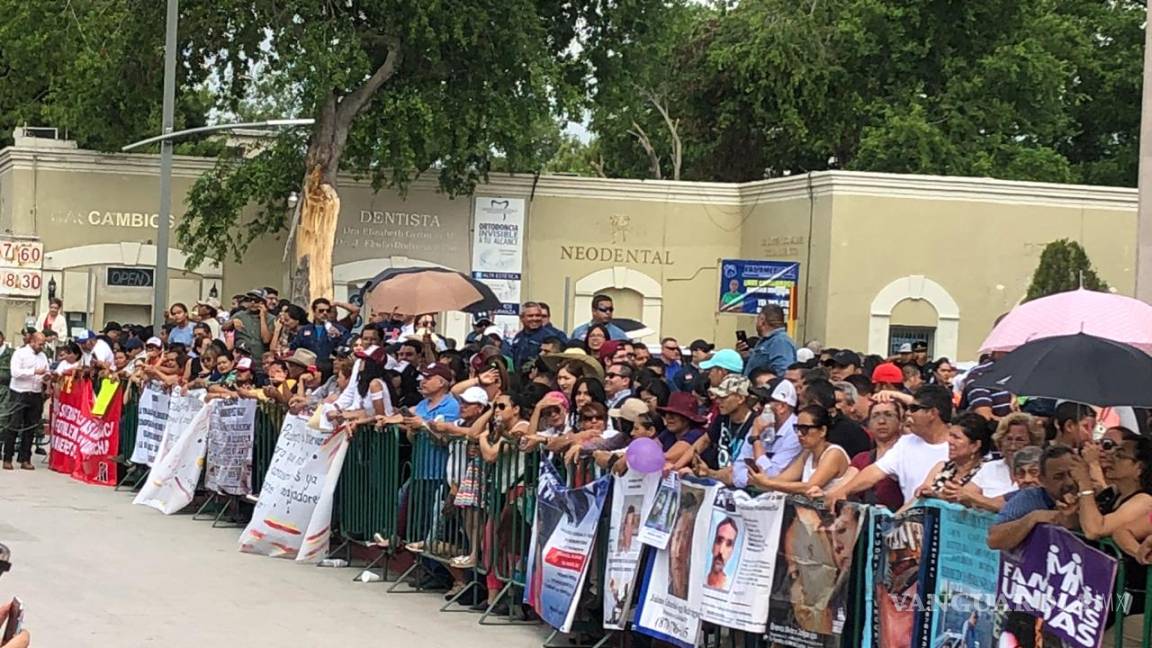 $!Los clamores a AMLO en Piedras Negras: Búsqueda de desaparecidos, revés a Reforma Energética e irregularidades en el ISSSTE
