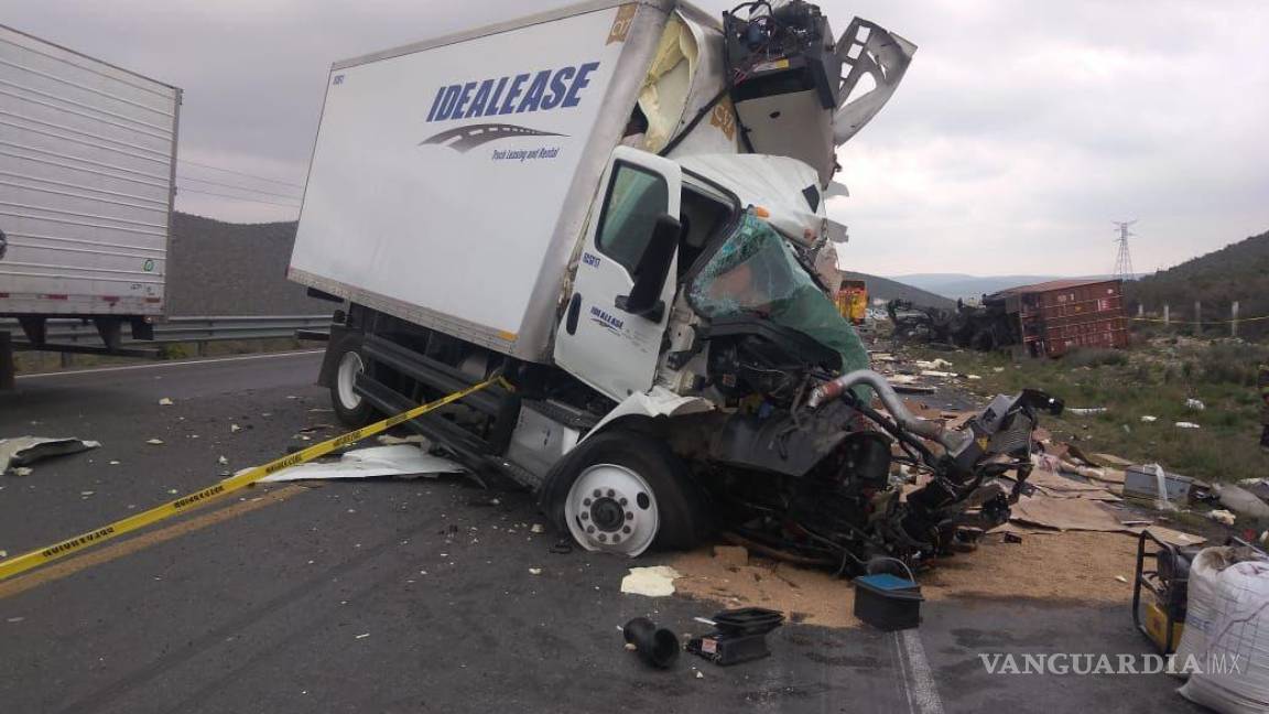 Fallecen dos personas en trágico carreterazo en la Zacatecas; dos más resultan heridas