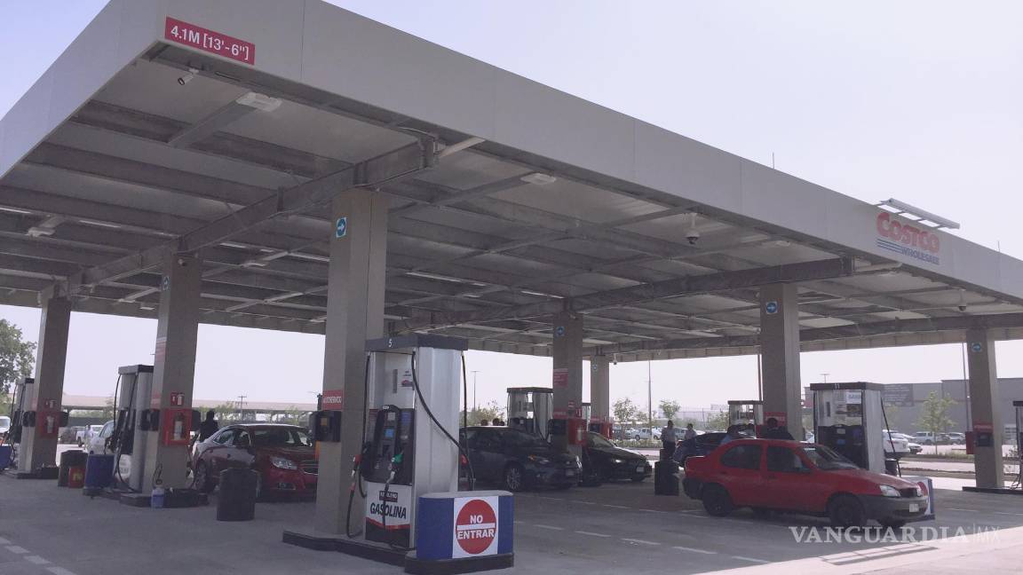 $!Impone Costco oferta récord en gasolina de Saltillo; $17.45 por litro para socios y $17.99 general