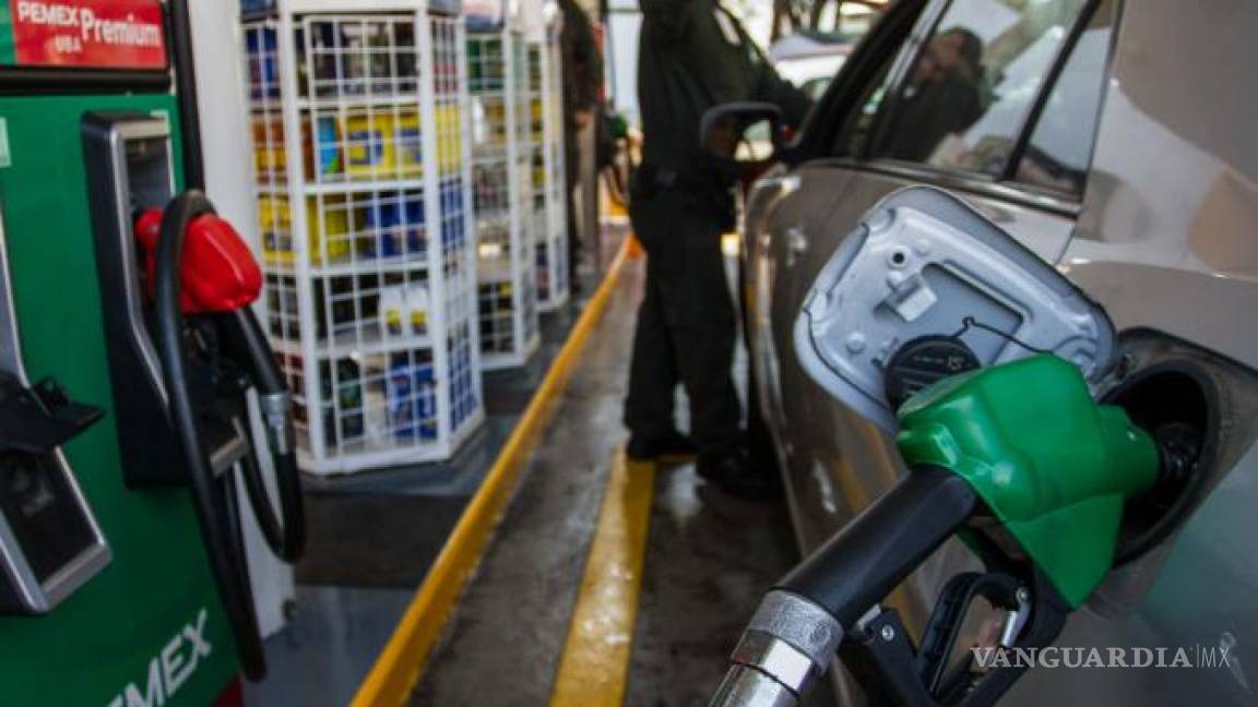 Ventas de gasolina se desploman por COVID-19... en peligro 250 mil personas por desempleo