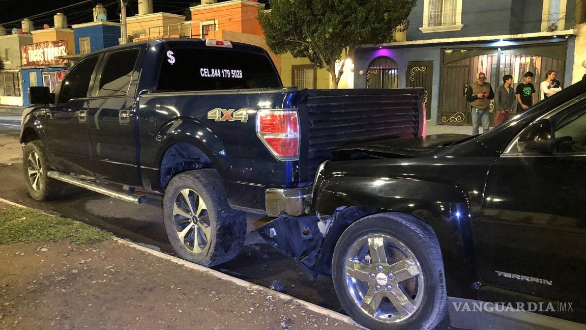 $!La Terrain impactó a la camioneta.