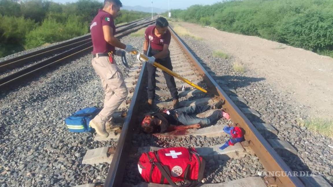 $!Jonathan recuerda el trabajo que realizó para el rescate de un lesionado en las vías del ferrocarril.