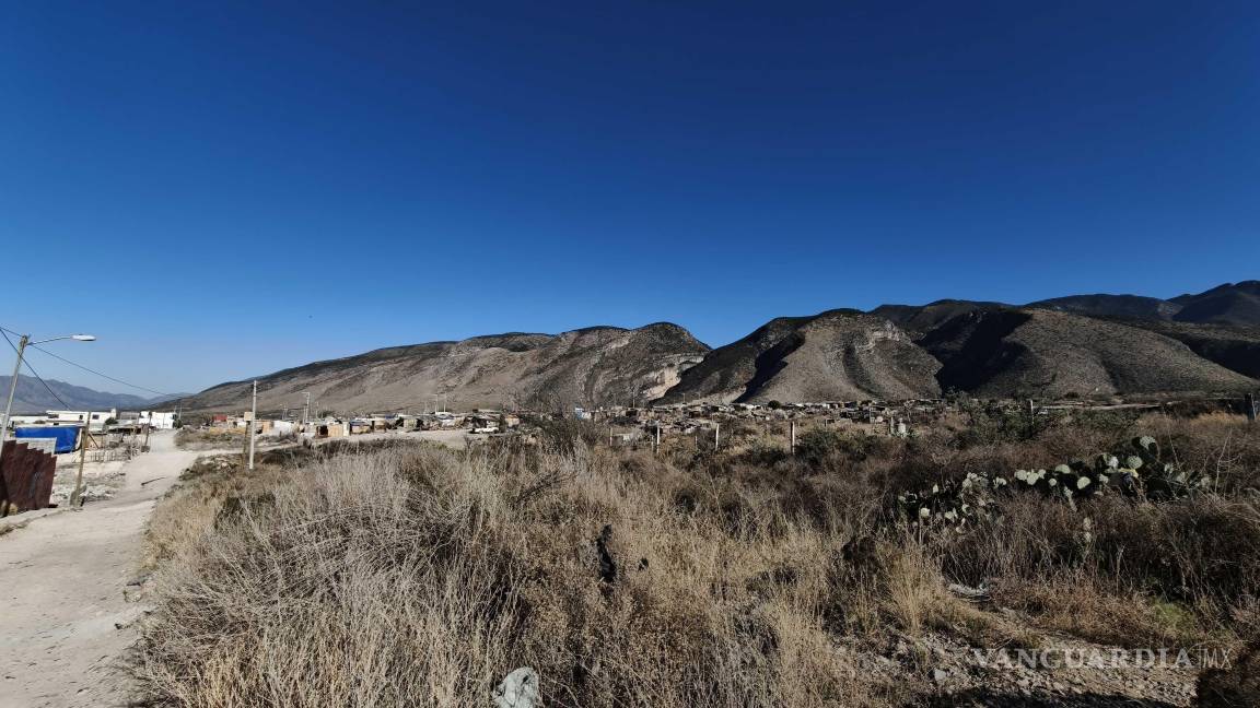 $!Activistas en pro del medio ambiente han señalado la necesidad de frenar la urbanización en las faldas de las sierras.