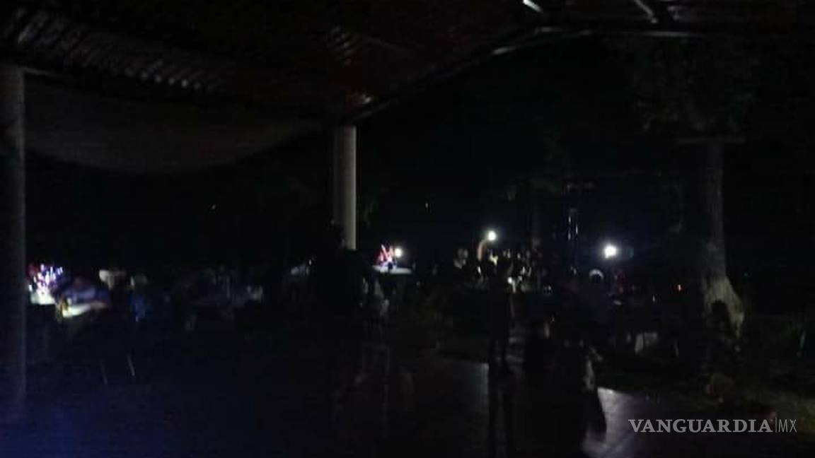 $!Eventos sociales lucieron en penumbras.