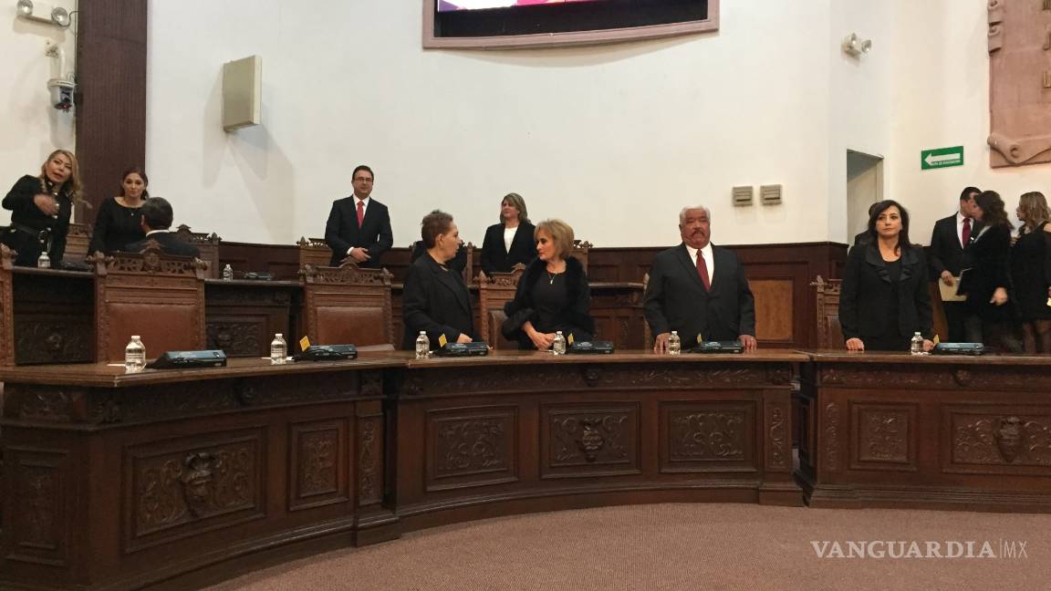 $!Toman protesta diputados de la 61 Legislatura del Congreso de Coahuila