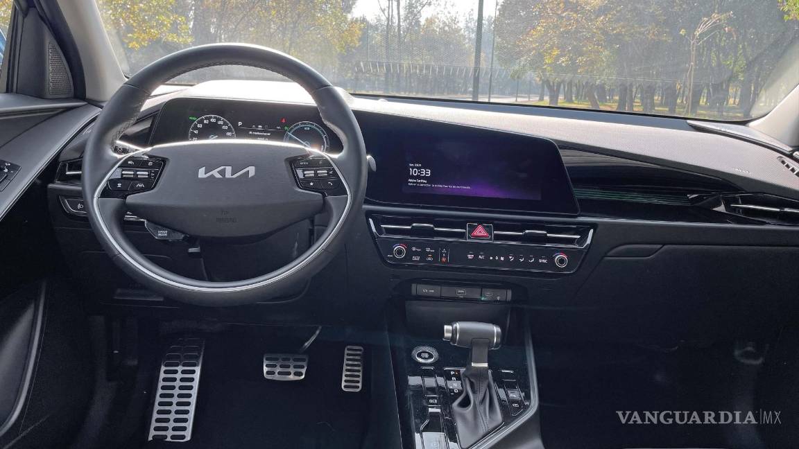 $!Su tablero cuenta con una pantalla central más grande, de mejor resolución y con respuesta más rápida para esta nueva generación.