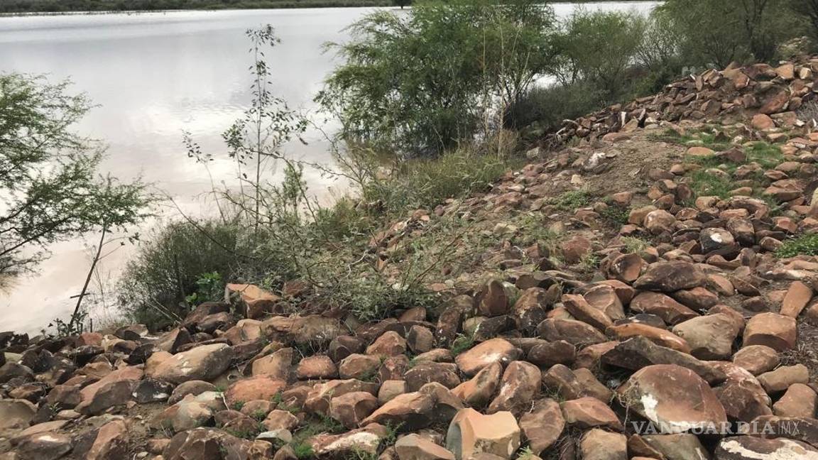 $!Se desborda presa en Parras, en riesgo más de 2 mil 500 personas