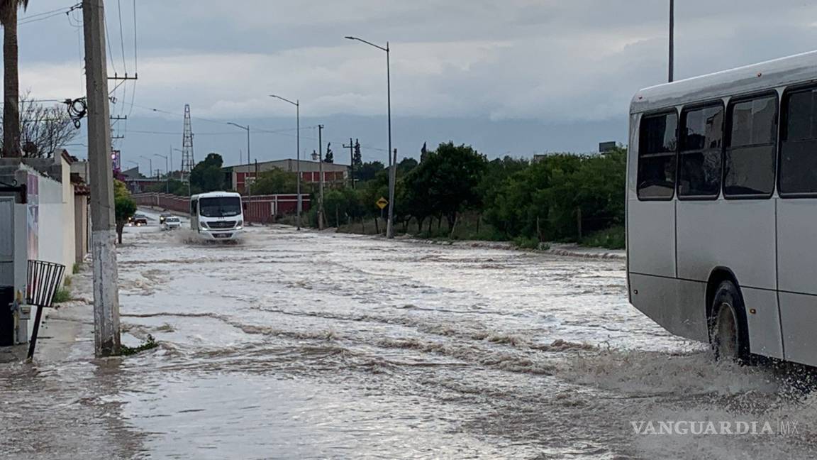 Reviven lluvias temor de inundaciones en el norte de Saltillo