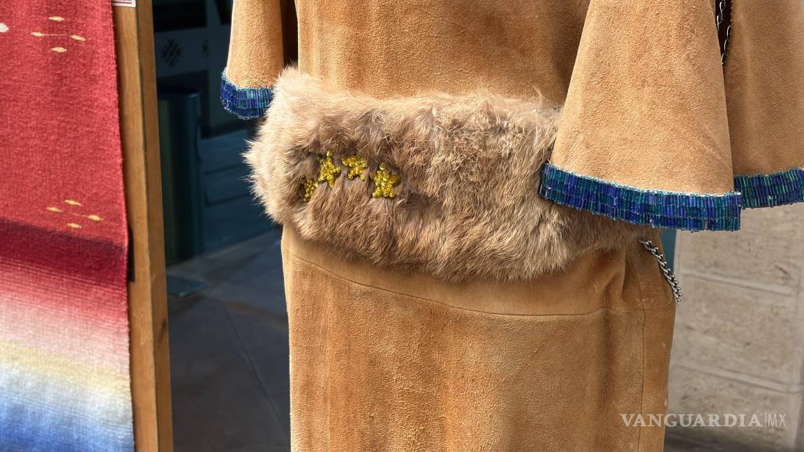 $!Donan al Museo del Sarape un ‘traje típico’ de Monclova
