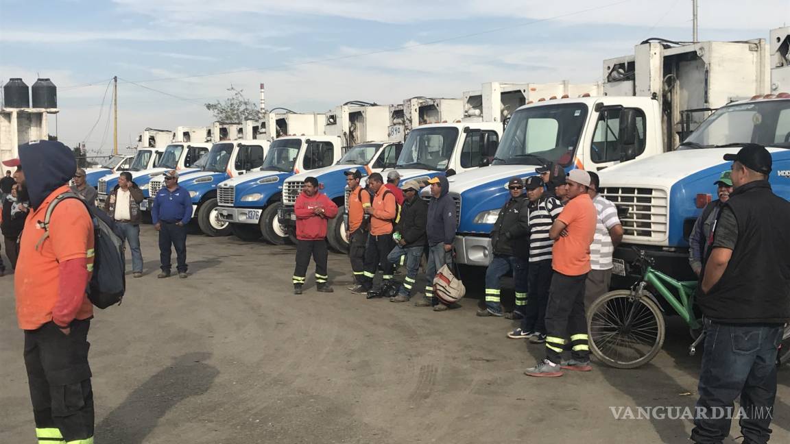 Suspenden recolección de basura en un sector de Saltillo en protesta por falta de servicio médico