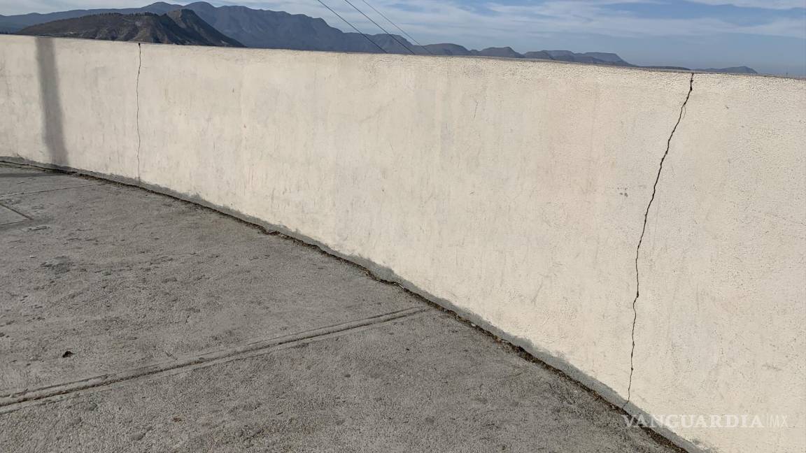 Terraplén del Mirador de Saltillo se cuartea