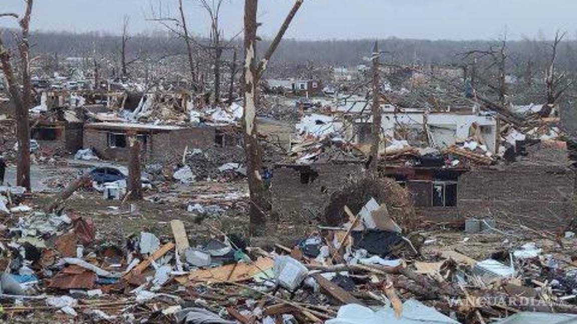 $!‘Enjambre’ de tornados en EU dejaría más de cien muertos